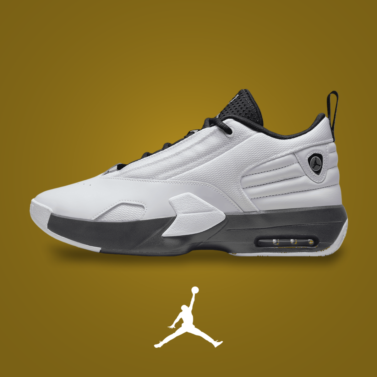 Jordan Max Aura 6 White / Black | KicksOnFire